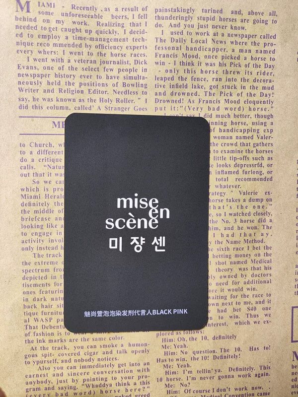 [Genuine] Черный розовый? Wait: We must translate content: "[Genuine] Blackpink Kim Jaeni Hair Dye Takaiga Nini Small Card Charm Jennie Jennie Card"