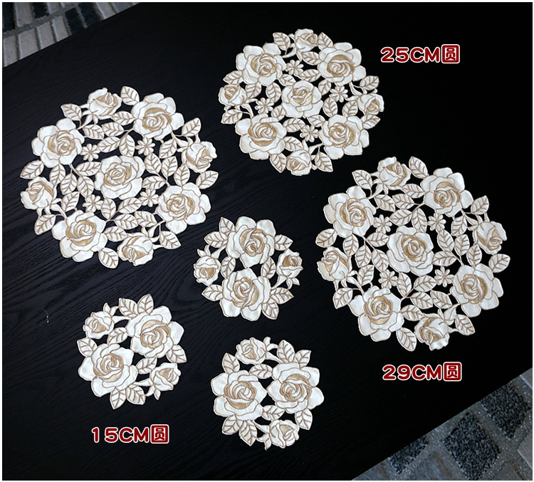 Coaster sáng tạo thêu vải rỗng mới phong cách Trung Quốc bình dị nhà bàn mat Thực phẩm phương Tây coaster pad tấm mat - Khăn trải bàn khăn nhựa trải bàn