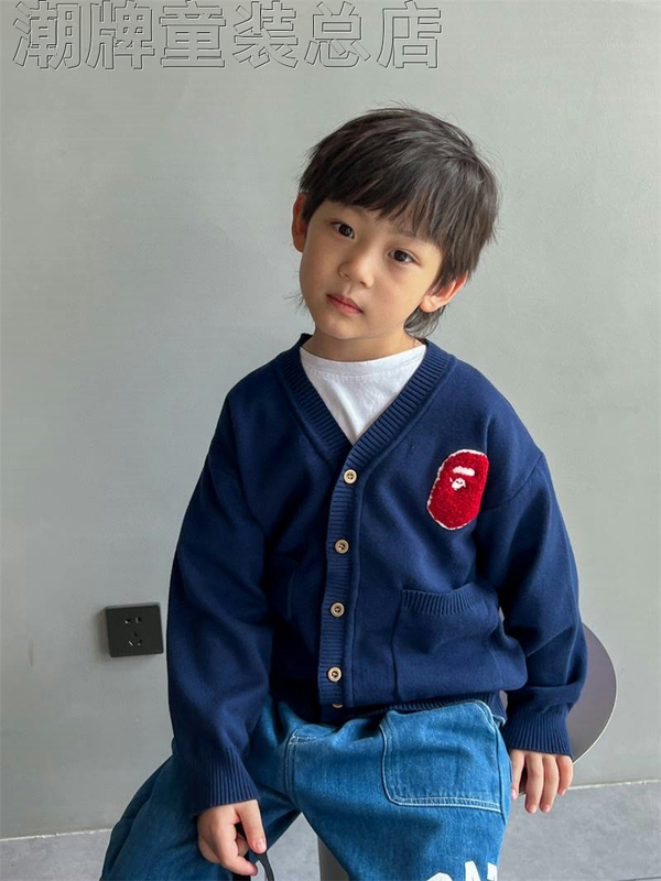 Japanese Trendy Brand Bape Children's Clothing Autumn and Winter New Ape Head Embroidered Knit Sweater Cardigan Jacket for Boys and Girls Japanese Trendy Brand Bape Children's Clothing Autumn and Winter New Ape Head Embroidered Knit Sweater Cardigan Jacket for Boys and Girls