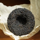 Оригинальный чай Liubao в 2013 году Mingqian Tea Buds нажаты на чай Туо Традиционный ремесленник богатый вкус ореховой орех, аромат мед меда, аромат