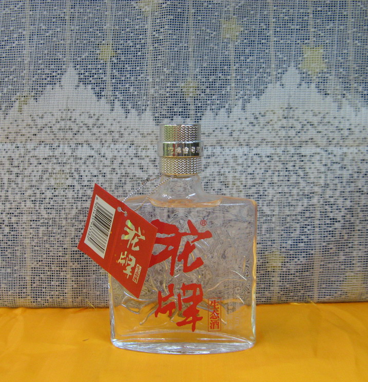 Small wine version collection display cabinet Tuopai ecological wine 45 degrees 100ml in 2015, starting from two bottles