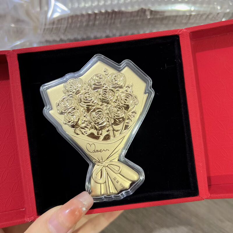 Water Shell Gold Rose Bouquet with Gold Flakes Princess Wishes You Fortune Happy Valentine's Day Birthday Cake Gift for Girlfriend
