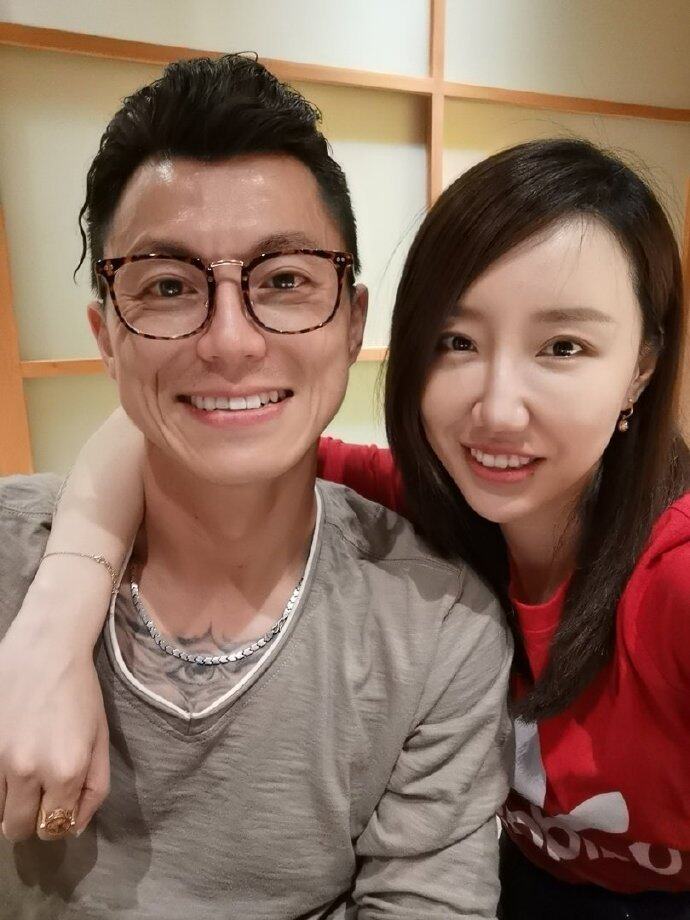 V - Color T - shirt - tattoo cotton pure cotton simple splicing long - sleeved coat