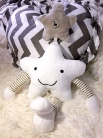 Игрушка для кровати