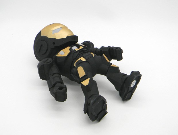 máy nghe nhạc kết nối tai nghe bluetooth	 Iron Man Không dây Bluetooth Âm thanh Di động Thẻ mini Loa siêu trầm Marvel Robot Loa Walkman nhỏ - Máy nghe nhạc mp3 máy nghe nhạc philips