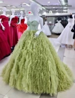 Зеленый, стиль