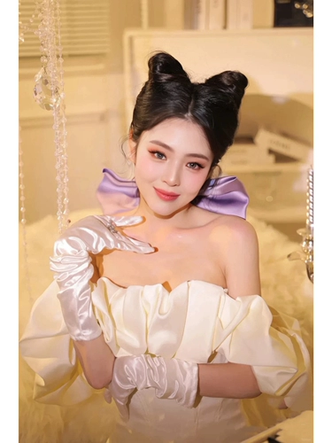 Платье, реквизит для фотографии, открытые плечи