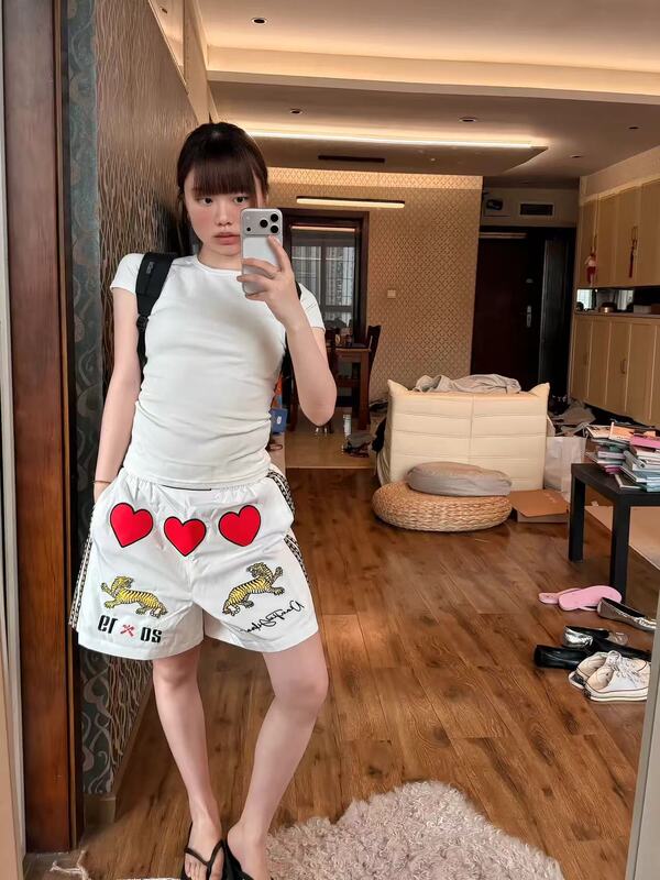 American-Style Boxing Shorts with Double Tiger and Red Heart Embroidery, Unisex Elastic Waistband Wide-Leg Sports Shorts American-Style Boxing Shorts with Double Tiger and Red Heart Embroidery, Unisex Elastic Waistband Wide-Leg Sports Shorts