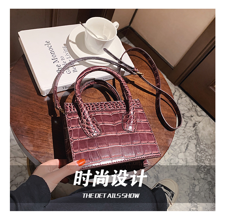 Patent Leather Messenger Bag display picture 21