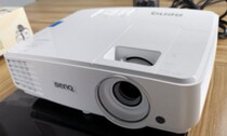 Benq Minki MH530 Projector Home Office Blue Light 3D Projector Full HD