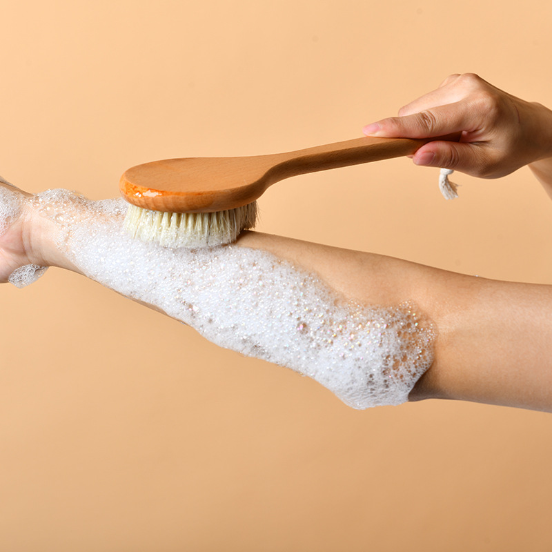 Long handle bath brushed pig mane body brushed bath brush soft hair rubbing mud brown hair brush bath back dry brush deity