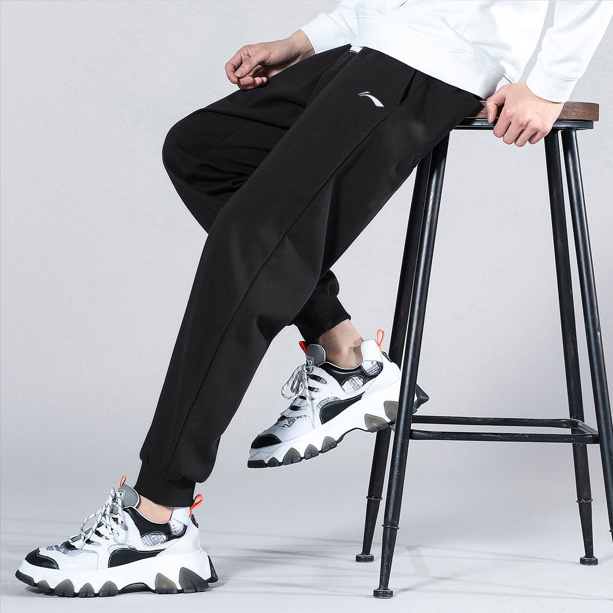 Li Ning sports pants men's 2022 spring new beam mouth black knitted training casual pants trousers AKLR725