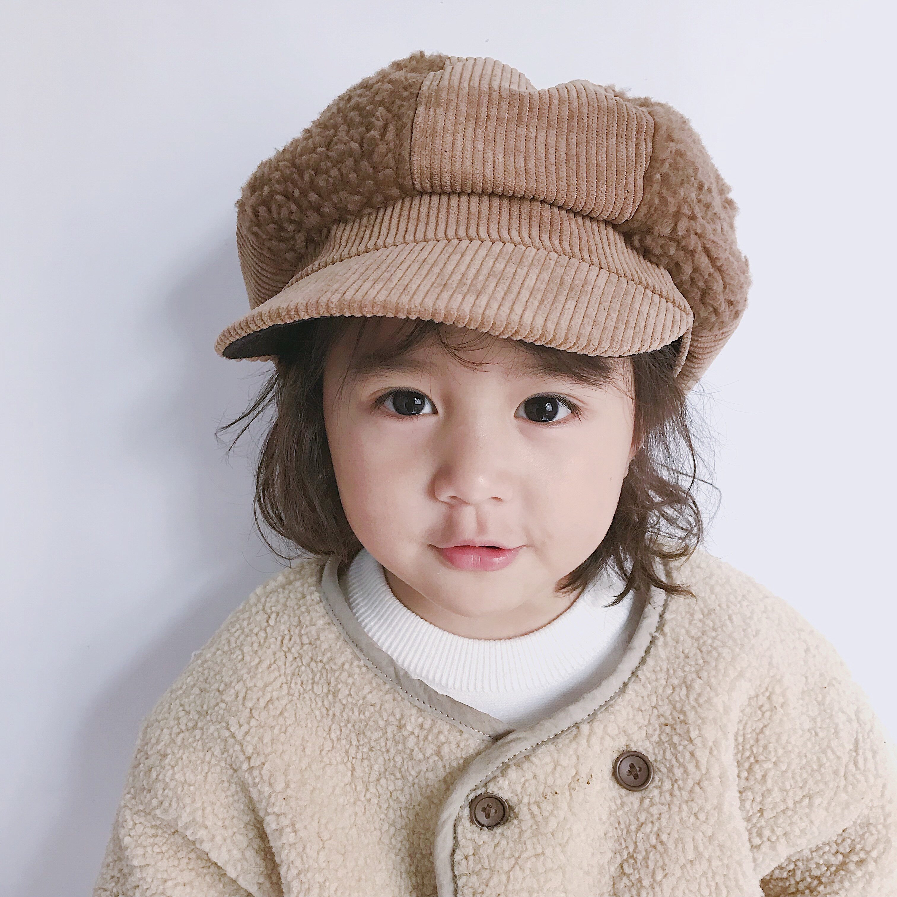 Baby beret winter children's octagonal hat fashion Korean version of the girl's beret hat boy's corduroy cap tide