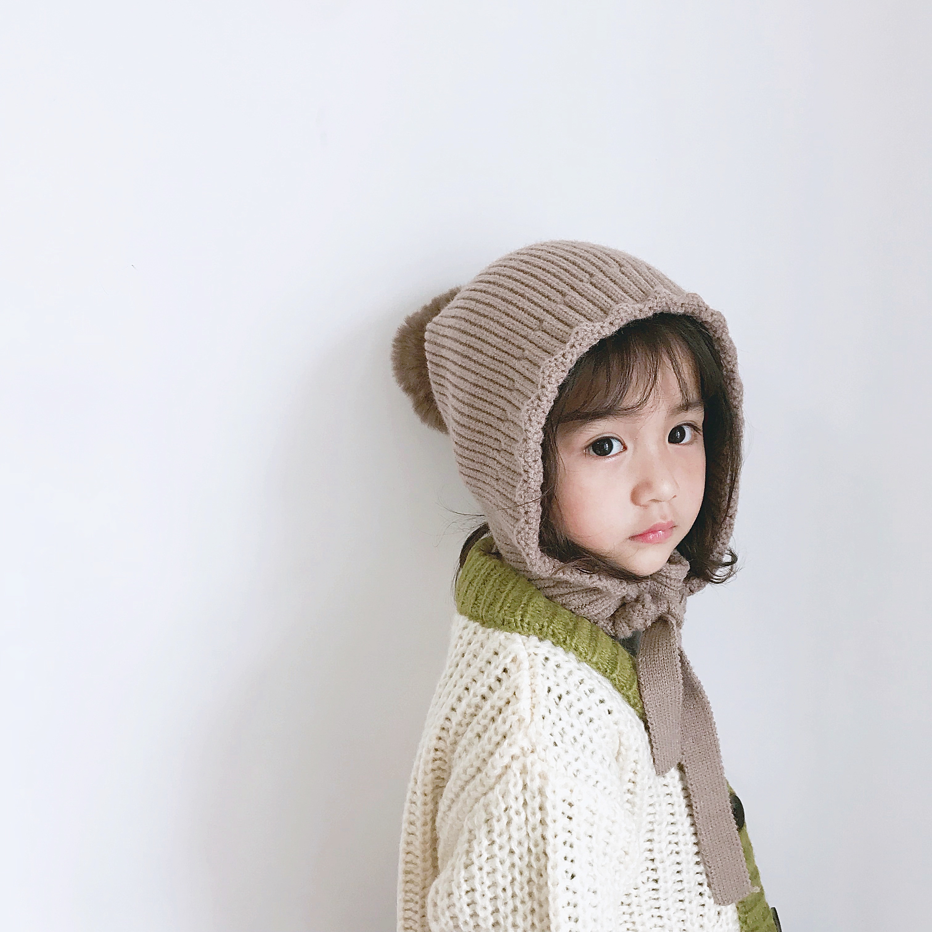 Children's warm hat autumn and winter baby hat pullover cap hair ball Korean version of boys and girls foreign style hat tide ear protection hat