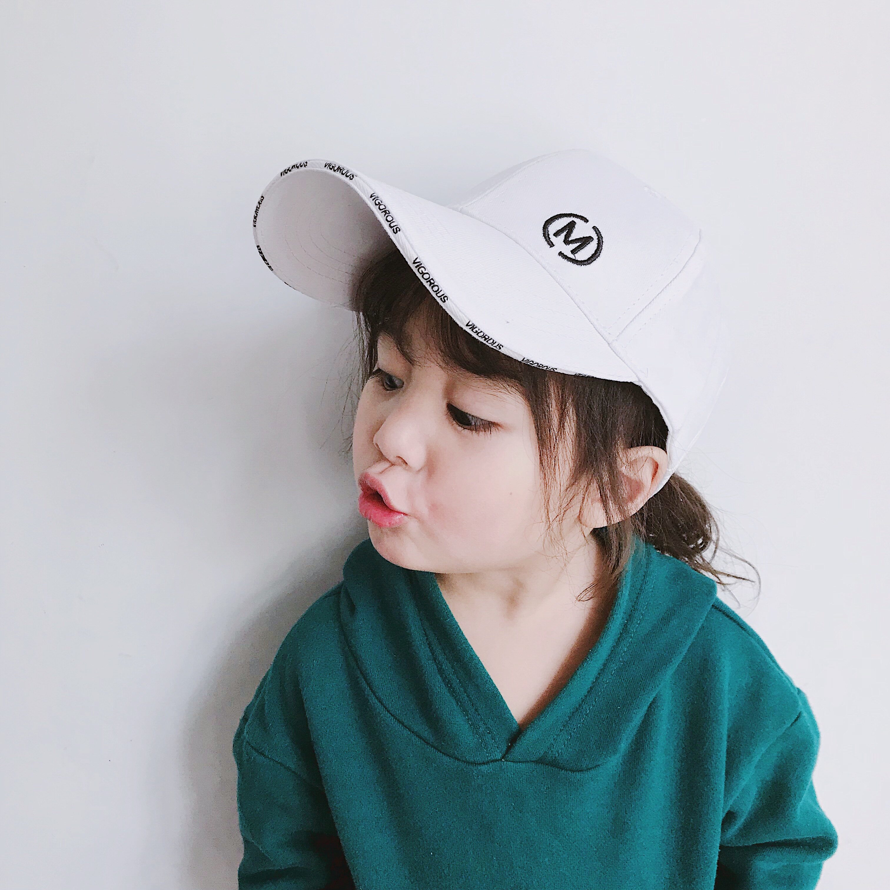 Baby baseball cap spring girl high-end peaked cap 2-6 years old children's sunscreen sun hat 4-year-old boy sun hat tide