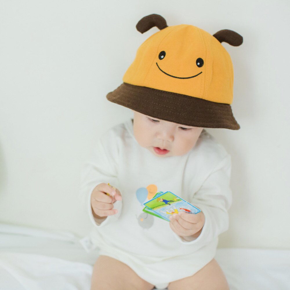 Baby hat spring and autumn newborn hat 6 months baby cute horn fisherman hat children 1 year old basin hat tide