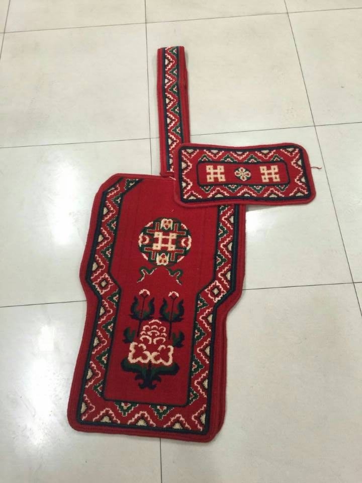 Mongolia's Erdente pure wool camel saddle