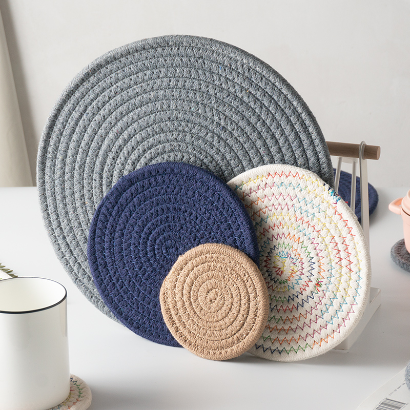 Insulation mat table mat anti-scalding table mat Nordic girl heart non-slip Japanese round table mat tea cup plate mat