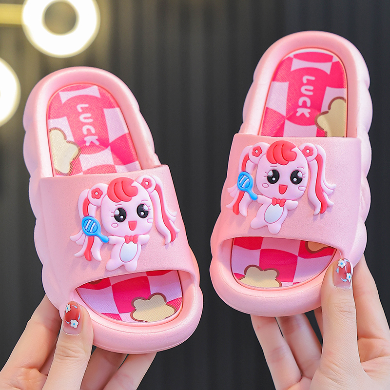 Wonderful and Cute Girls' Slippers, New Summer Style for Little Girls, Indoor Bathing Non-Slip Thick-Soled Slippers, Princess Style Wonderful and Cute Girls' Slippers, New Summer Style for Little Girls, Indoor Bathing Non-Slip Thick-Soled Slippers, Princess Style