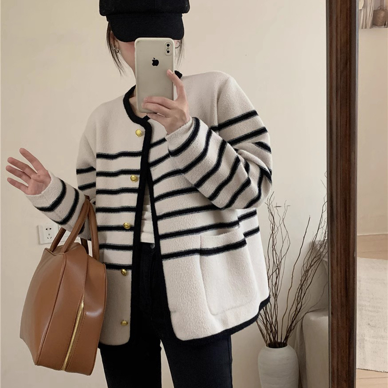 Non-Pilling Mink Velvet Striped Cardigan for Women 2024 Autumn Lazy Style Retro Loose Slimming Short Sweater Coat