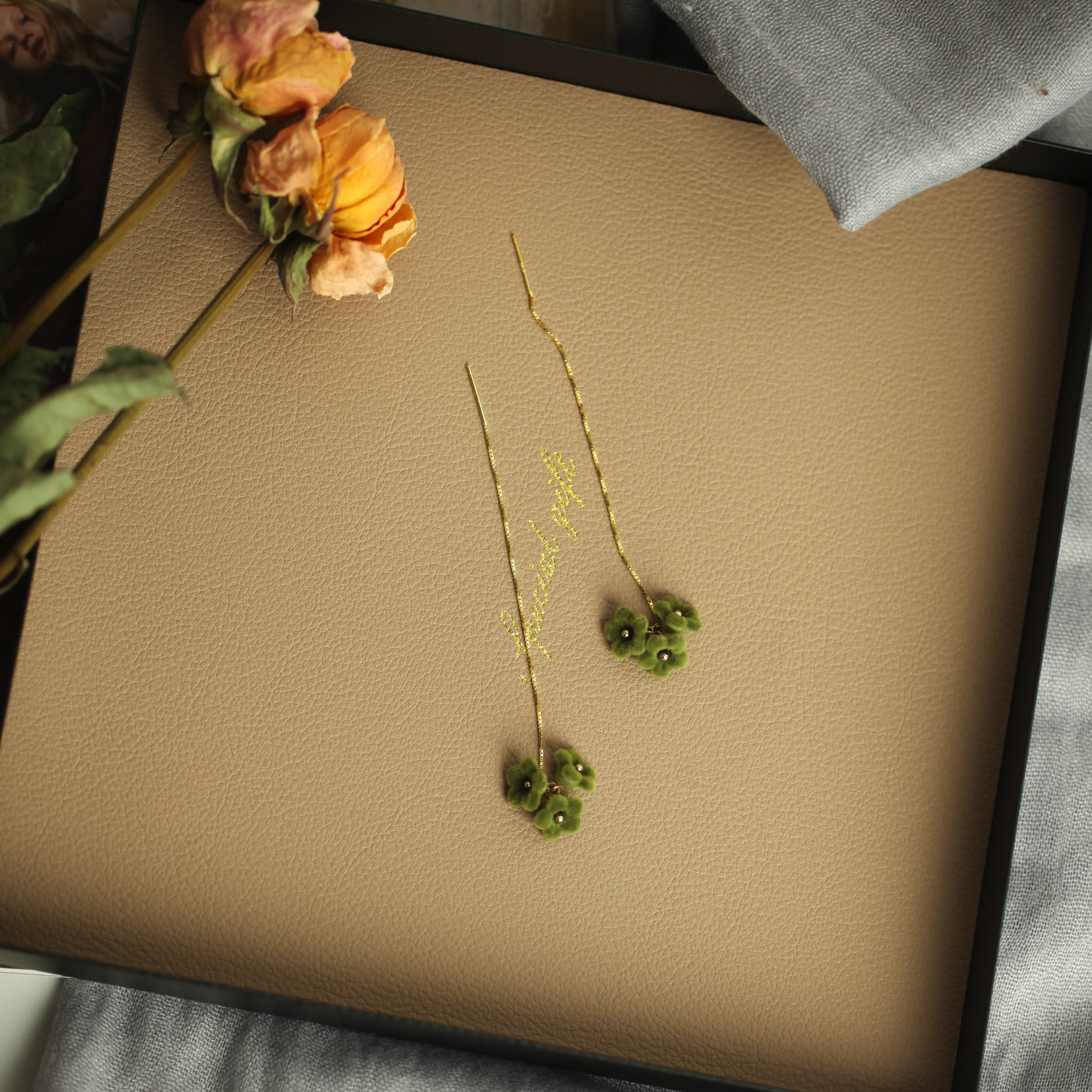 Florist as a florist with gentle retro s925 pure silver earrings Earrings Woman Temperament Elegant Original Design Early Spring