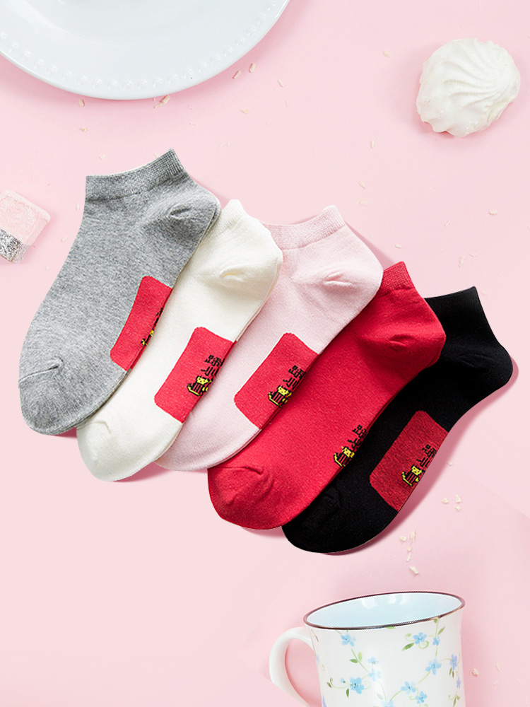 Women's socks Women's socks Red this year to step on the villain Pure cotton breathable deodorant shallow mouth short tube personality tide low top