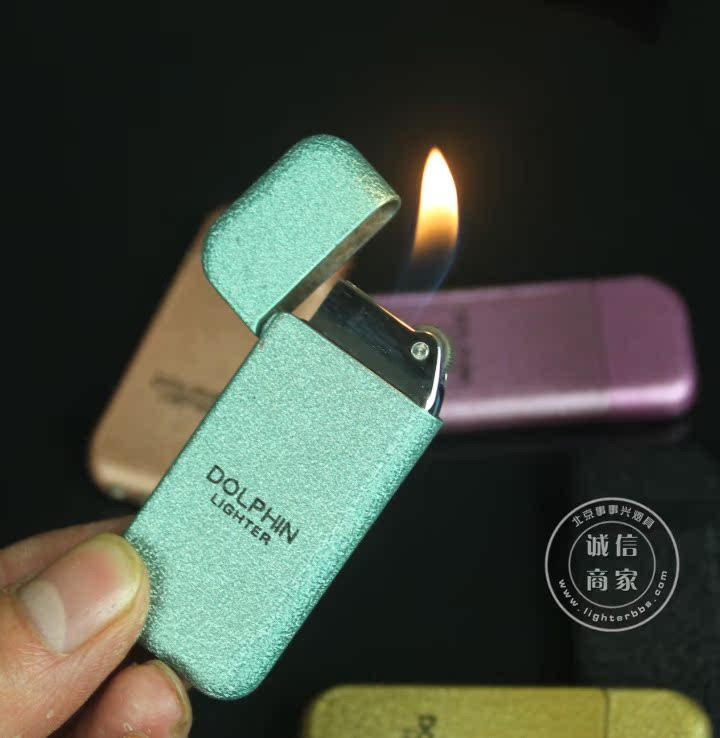 Cá heo siêu mỏng Flint Light Creative Light Wrinkle Scrub Light Inflator Light nhiều màu bật lửa zorro