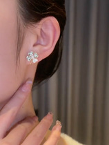 Minimalist green plaid four-leaf straw flower with small crowdsourced design delicate and small 100 hitch silver earrings earrings earrings