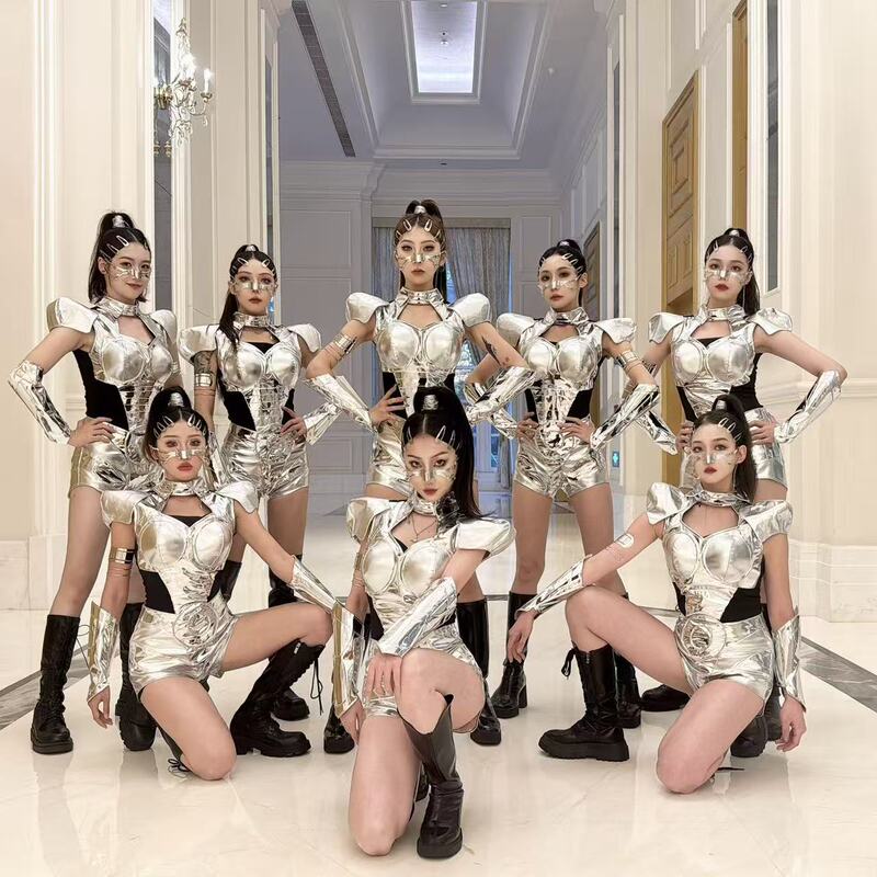 M7 Girl Group's Same Style Silver Tech-Inspired Interstellar Warrior Outfit, Same Style as Zhang Shaohan's Dance Bar Runway Performance Costume