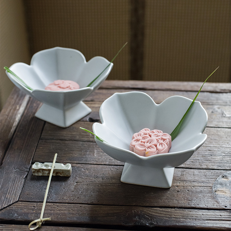 Renaissance high foot pastry disk Zen pottery tea disk snack disk small plate Japanese pastry disc Chinese fruit disk