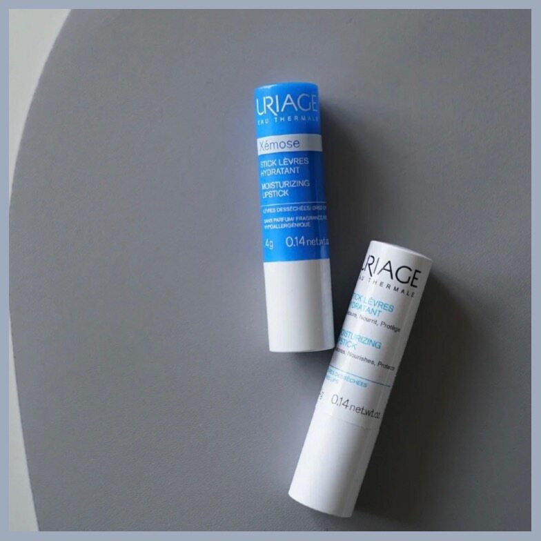 French uriage Yiquan moisturizing lipstick -- small white tube small blue tube soft and moisturizing to nourish blue and white lipstick