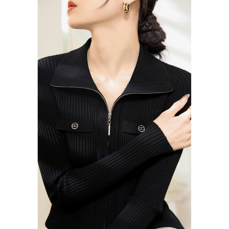Slim-Fit Zippered Lapel Design Sweater 2026 Spring New Long-Sleeved Knitted Cardigan Black Polo Collar Top for Women