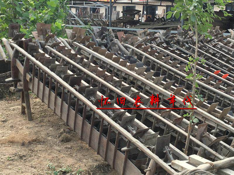 Hot Selling Special Price Old Water Tankers Solid Wood Waterwheels Ancient Beating Water Tools Hotel Teahouse Decorations Folk Old Objects Wood