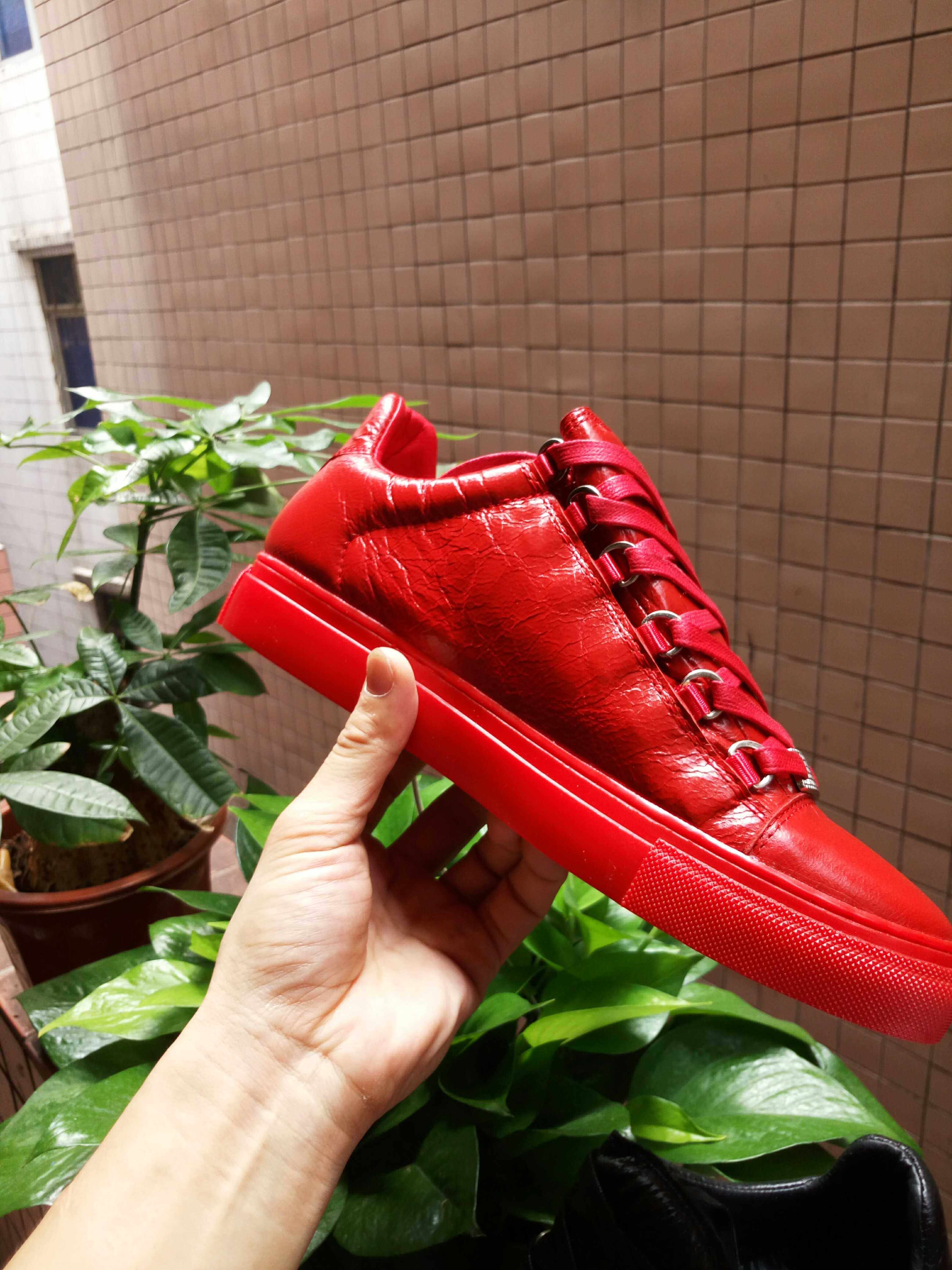 inexpensive shoes canada