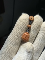 Dragon pattern peach core carved Pixiu side hanging skull side hanging cultural toy accessory