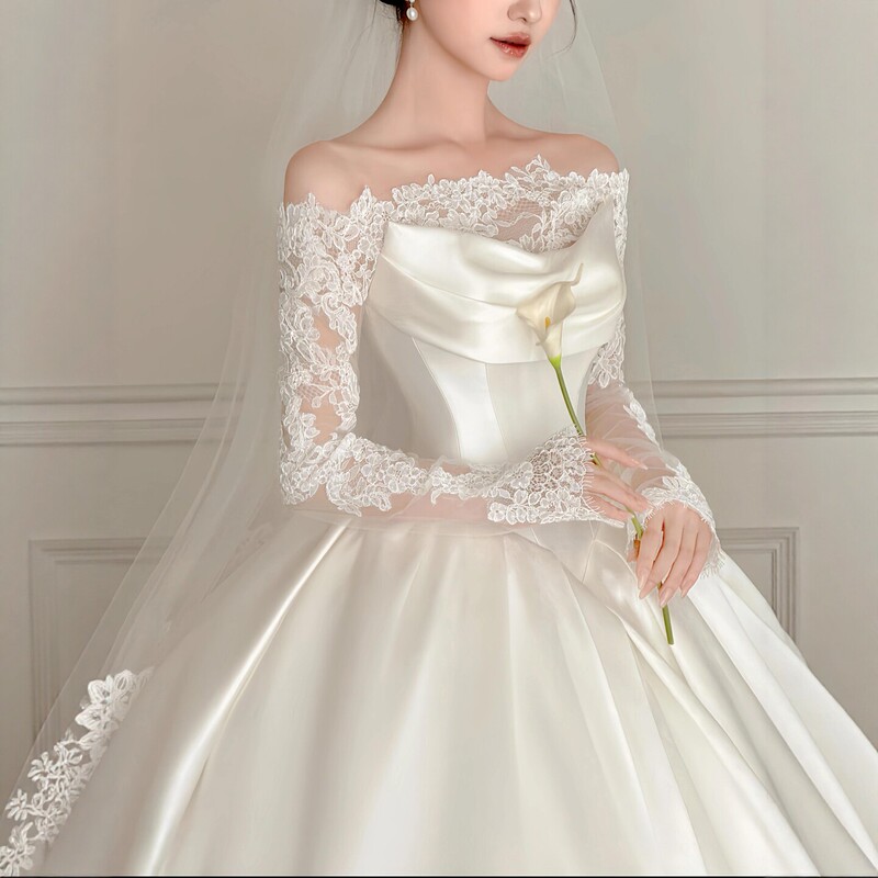 French Satin Light Wedding Dress 2026 New Style Bridal Main Dress High-Quality Long-Sleeve Plus Size Vintage Petite with Train