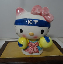 Old savings tank pot ceramic KT cat Katie cat fixture nostalgia collection of old toys desktop cartoon physical photo