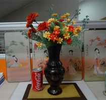 Old Vase bouncer of the last century glass-white-gold wire drawing old vase Real pictures nostalgic collection Swing Pieces Movie Props