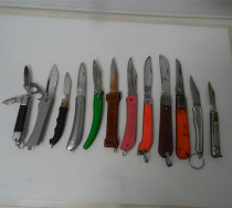 Old knives 12 sold 80 s fruit knives Horn Knives electrical knives nostalgic collection of movie props