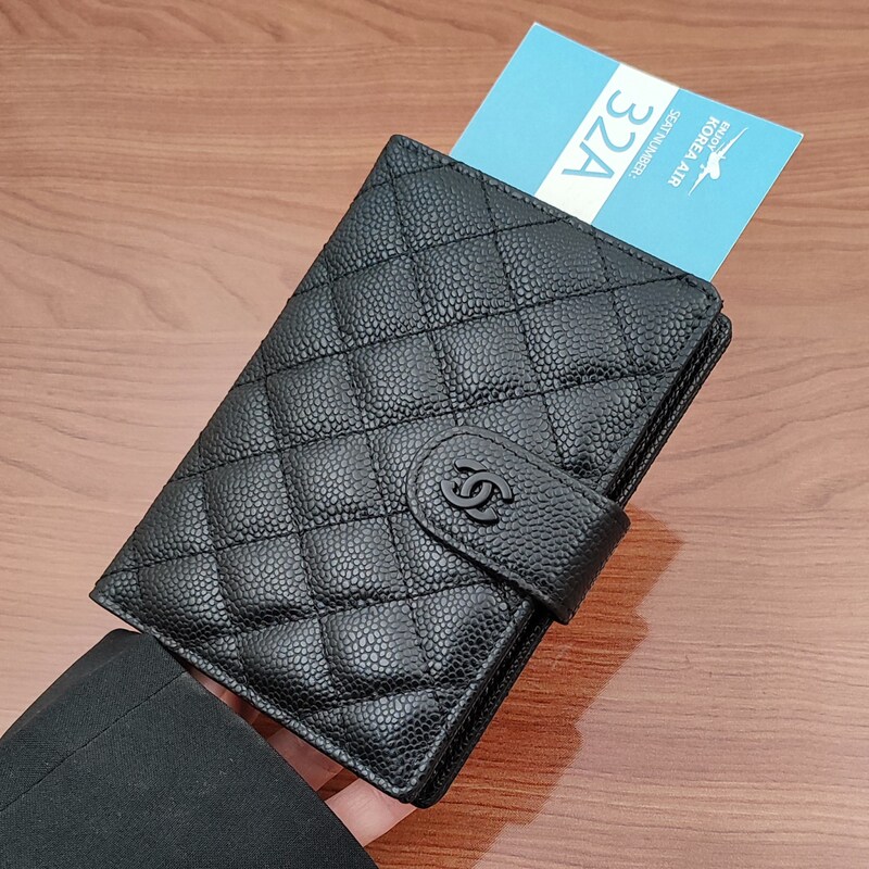 Caviar Passport Protector Passport Holder Wallet Card Holder All-In-One Women's 2026 New Model Genuine Leather Compact Xiangjie Caviar Passport Protector Passport Holder Wallet Card Holder All-In-One Women's 2026 New Model Genuine Leather Compact Xiangjie