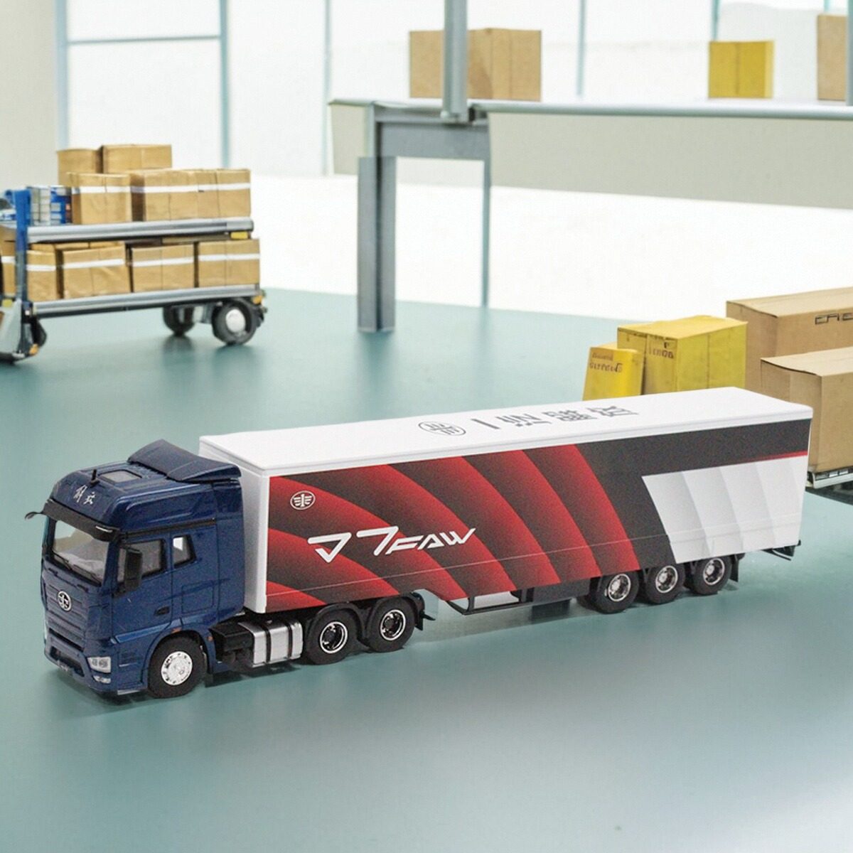 FAW解放J7トラック1/64スケールモデル、新品の工場出荷時のトラクタートラック（荷台付き）。