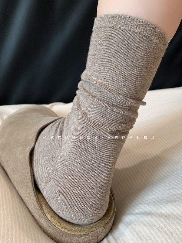 13 Colors · Huafu Color Spinning ins Solid Color Mid-Calf Socks Breathable Long-Staple Cotton Comfortable Seamless Socks (270)