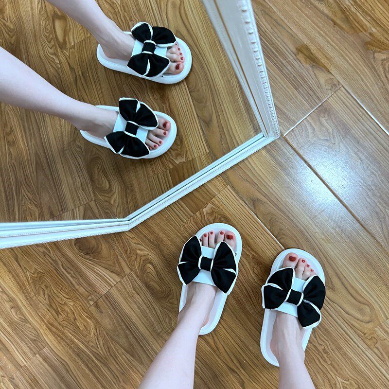 Japanese GP sandals women wear flat sweet bow bow thick soles slip beach shoes in summer