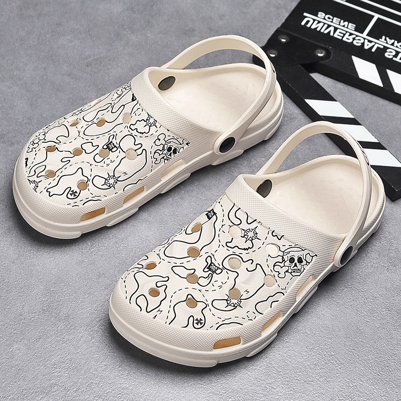 Japanese summer EVA hole shoes men's sports Baotou half slippers non-slip soft bottom deodorant beach sandals and slippers