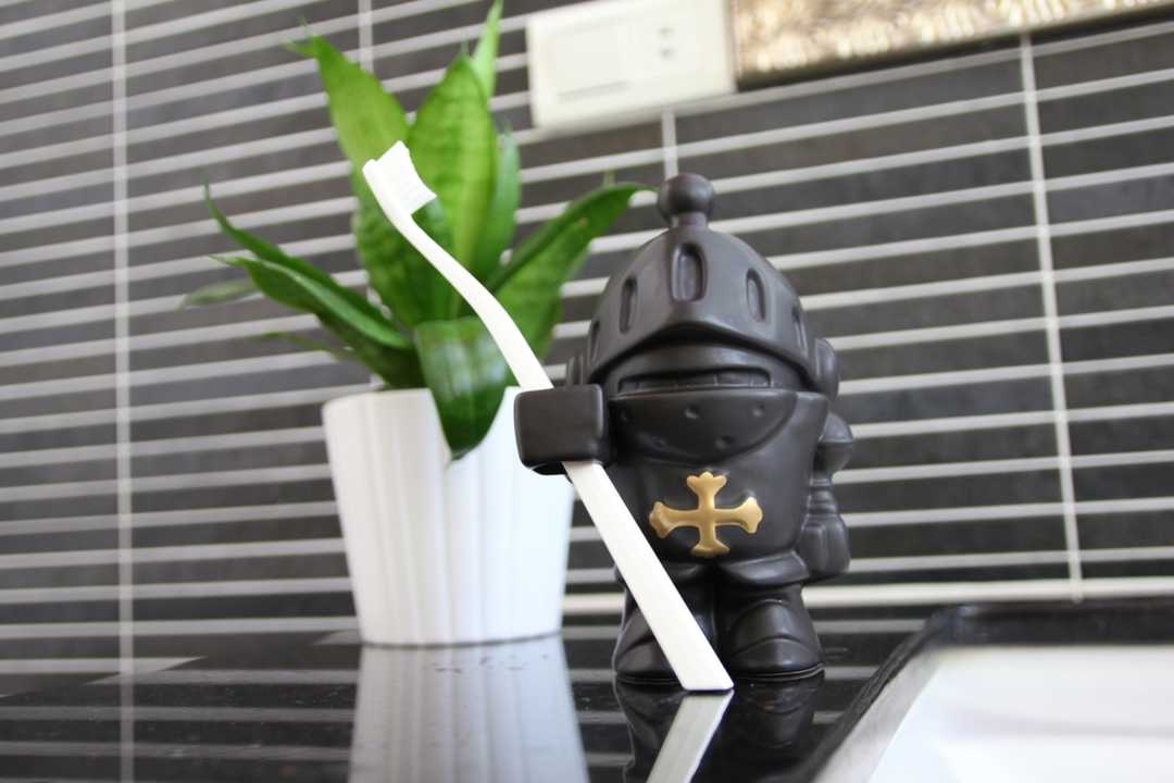 Smoko黑白骑士牙刷架创意可爱儿童情侣卡通浴室牙膏宿舍寝室笔筒