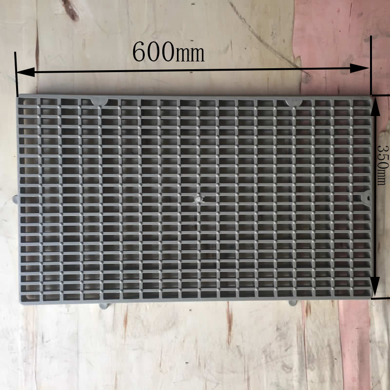 Long Beauty PP grille plate Plastic grid plate Anti-slip foot pedal polypropylene porous plate resistant to the ground