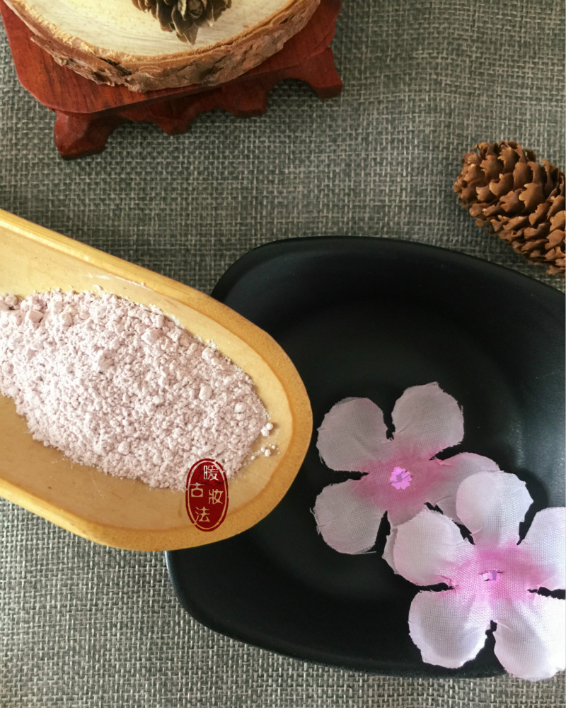 Chúc ngủ ngon bột hoa hồng thiên nhiên lỏng lẻo Bột khô bột mật ong phấn trang điểm kiểm soát dầu làm sáng da bà bầu không tẩy trang - Quyền lực phấn phủ loại nào tốt