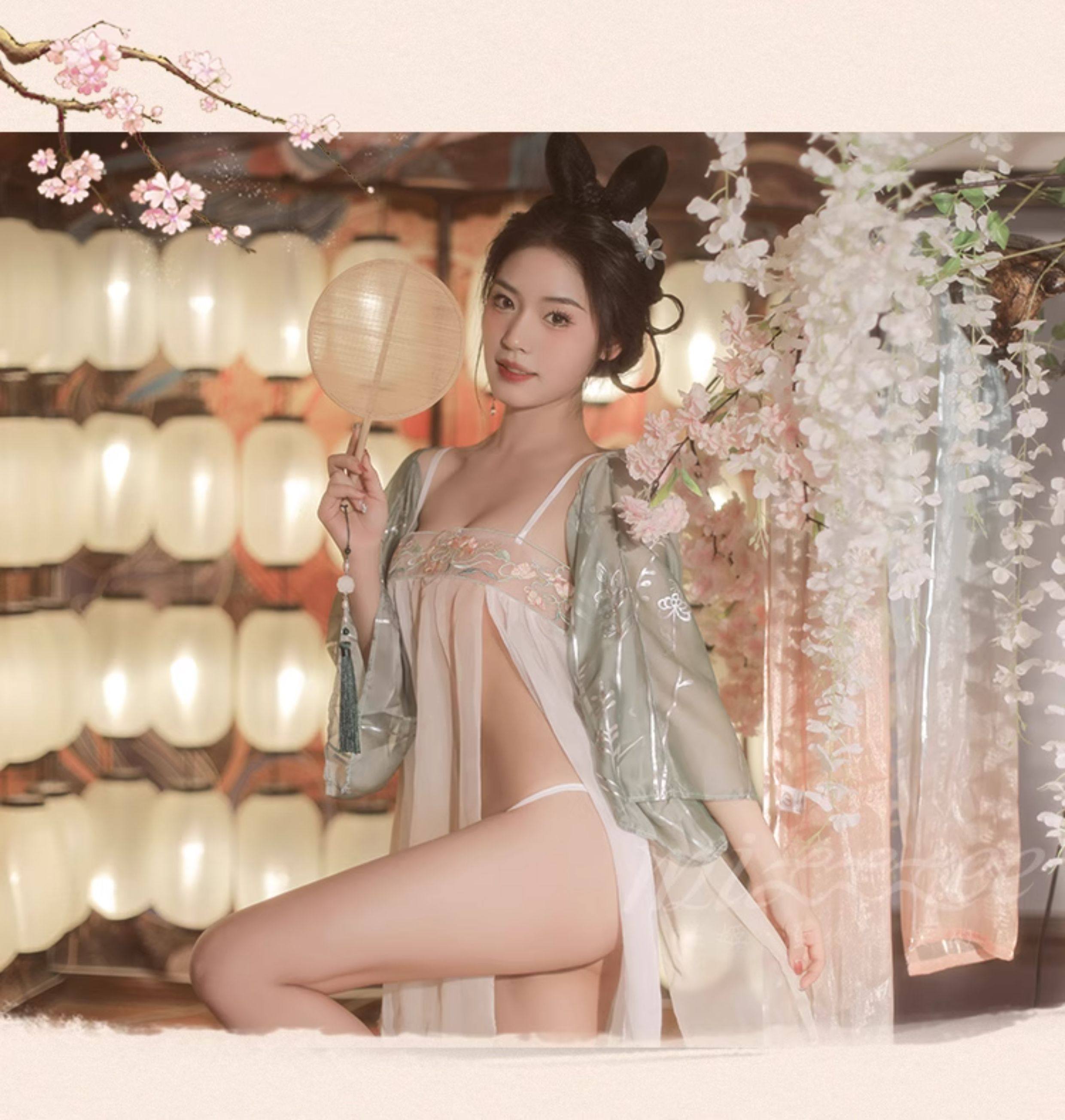 【中国直邮】 谜姬 情趣内衣 玉环 均码 (80-120斤)古风汉服 挑逗 性感 睡衣 激情 cos 免脱 诱惑装 1套【分片襦裙+披衫+T裤】