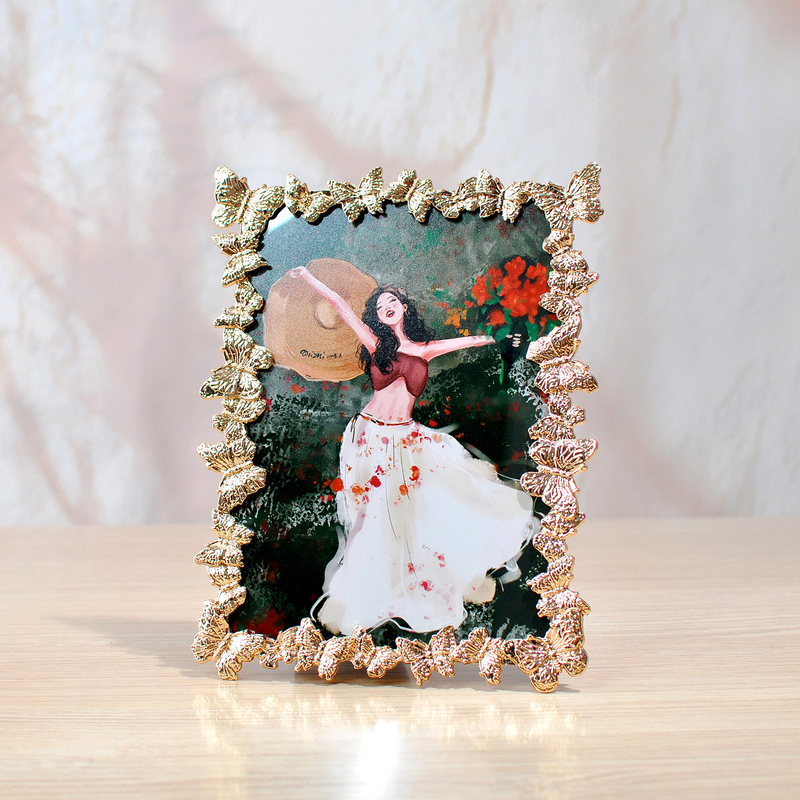 European-Style Retro Photo Frame Display Stand Decorative Picture Frame Creative Metal American-Style 6inch 7inch Print Photo Frame Ornament