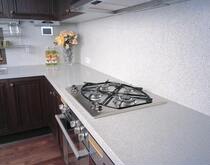 Custom installation of quartz stone countertop factory price 500 yuan per meter